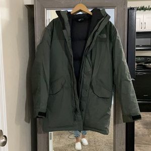 The North Face Men’s Puffer Coat